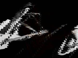 Promo Dan Trilby Singer Guitarist Worcestershire