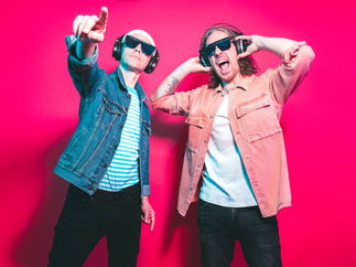 Promo Discoteca Electro Inspired DJ Live Party Band Kent