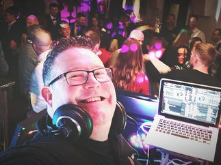 Promo DJ Maxx Wedding DJ Somerset