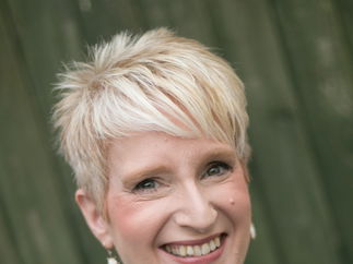 Promo Stunning Soprano Female Solo Soprano Singer Devon