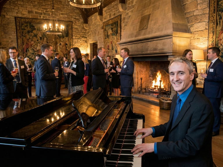 artists similar to Douglas C