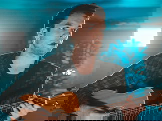 Promo Acoustic Luke Solo Singer/ Guitarist West Sussex