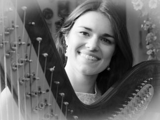 Promo The Cardiff Harpist Harpist Vale of Glamorgan