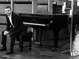 Promo Paul The Piano Player Pianist West Sussex