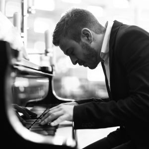 Promo Paul The Piano Player  West Sussex