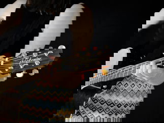 Promo Steph Singer Guitarist West Yorkshire