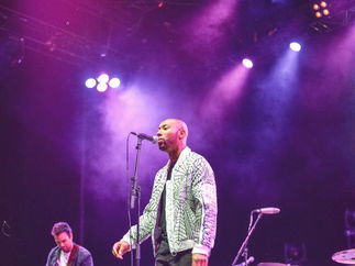 Promo Jamie B Singer Guitarist London