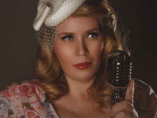 Promo Vintage Lianna Vintage 50s/60s Singer West Sussex