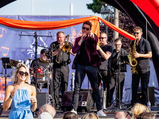 Promo Born To Swing Swing & Rat Pack Band Buckinghamshire