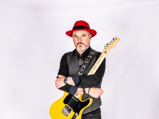 Promo Steve Young Solo Singer/ Guitarist Hertfordshire