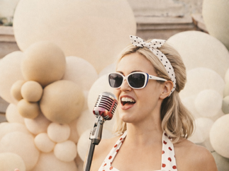 Promo Ella Louise Solo Singer With Tracks Hampshire