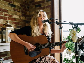 Promo Kelly Barnes Solo Singer Guitarist Northamptonshire