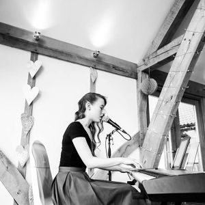 Promo Hannah King  West Yorkshire