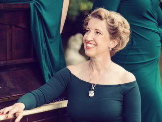 Promo Sandra Lardner Pianist Surrey