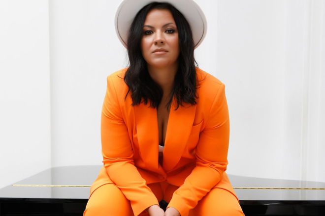 Promo Ella J Solo Singer With Tracks London