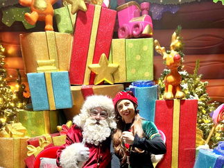 Promo Santa and His Walkabout Elves Christmas Entertainer Staffordshire