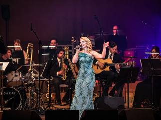 Promo Emily Haig Soprano Classical, Crossover and Musical Theatre Vocalist Lincolnshire