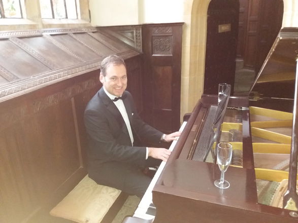 Promo Dorel Oprea Pianist Hampshire