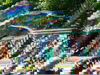 Promo Luna Bubbles Childrens Entertainer Newcastle upon Tyne