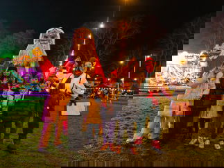 Promo Wizard Walkabout Puppet Street Performer East Yorkshire