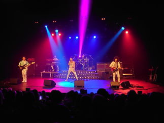 Promo (Queen) We Will Rock You Queen Tribute Band Staffordshire