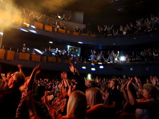 Promo (Queen) We Will Rock You Queen Tribute Band Staffordshire