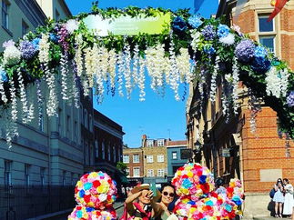 Promo Funky Flower And Hedge People Mix And Mingle Flower and Hedge People London