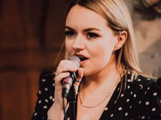 Promo Francesca Piano Singer-Pianist West Yorkshire