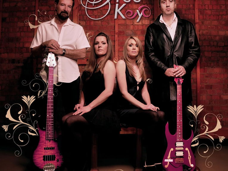 artists similar to Free-Key