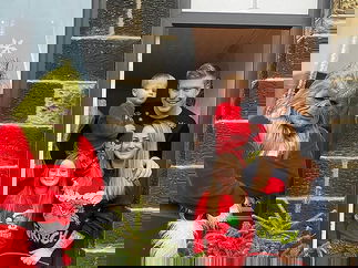 Promo The Grinch Lookalike Grinch Lookalike Lancashire