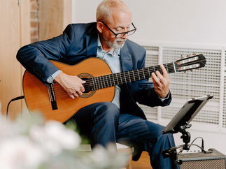 Promo Guitar Guy Classical Guitarist Northamptonshire