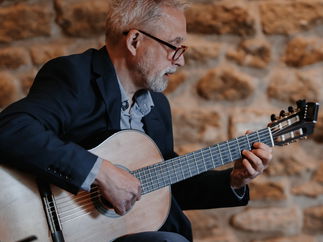 Promo Guitar Guy Classical Guitarist Northamptonshire