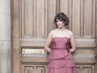 Promo Hannah Daisy Singer-Pianist Oxfordshire