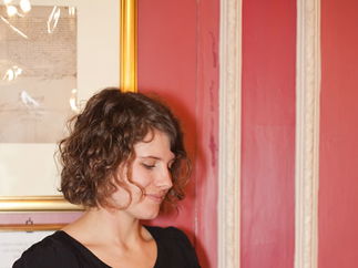 Promo Hannah Daisy Singer-Pianist Oxfordshire