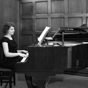 Promo Hannah Daisy  Oxfordshire