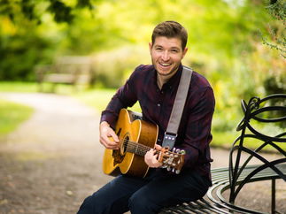 Promo Harry Benjamin Solo Singer/ Guitarist Dorset