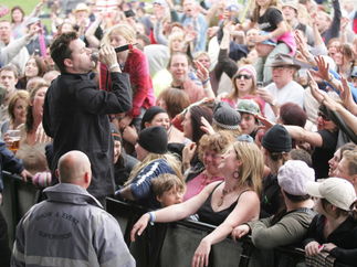 Promo (Robbie Williams) A Tribute To Robbie Williams Robbie Williams Tribute Act Berkshire