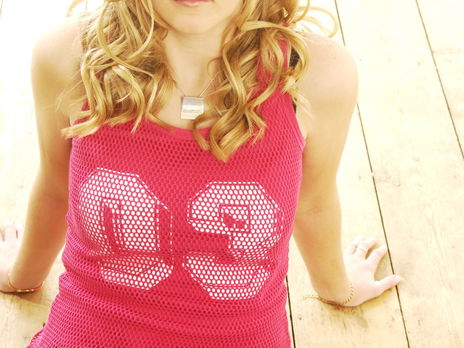 artists similar to Helen Sutcliffe