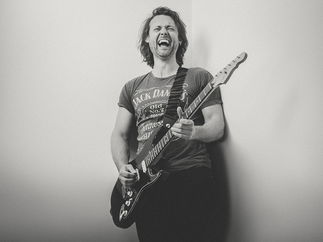 Promo Henry Hunter Solo Singer-Guitarist North Yorkshire