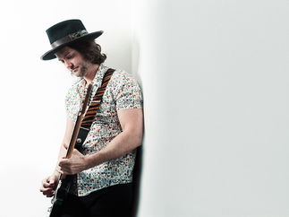 Promo Henry Hunter Solo Singer-Guitarist North Yorkshire