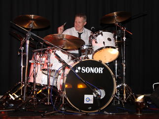 Promo The Hi-Fi Club Rock and Pop/ Indie Trio West Yorkshire