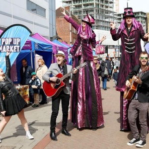 Promo Holly And The Heels  Bedfordshire