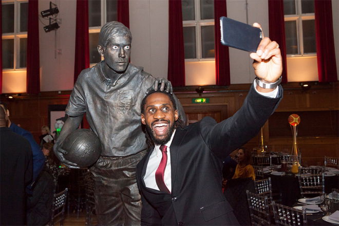 Promo Amazing Human Statues Living Statue London