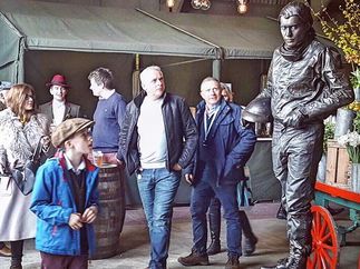 Promo Amazing Human Statues Living Statue London