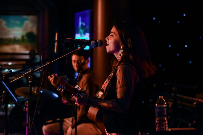 Promo Isla Solo Singer/ Guitarist London