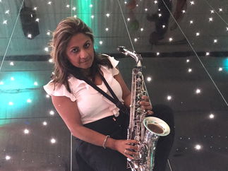 Promo Mads on Sax Saxophonist Essex