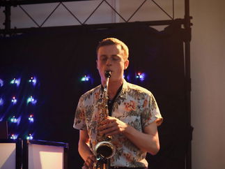 Promo Harry on Sax Saxophonist Manchester