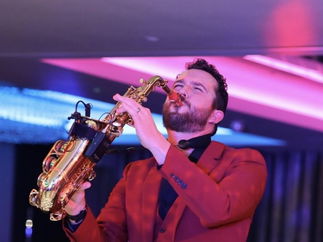 Promo Red Sax Saxophonist East Dunbartonshire
