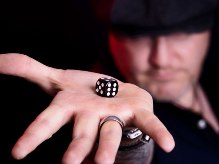 artists similar to Close Up Magician Matt