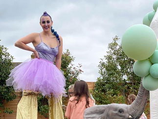 Promo Fire Performer Jessica Fire Performer London